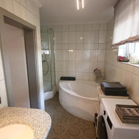 Haus Zwoelf Apartment